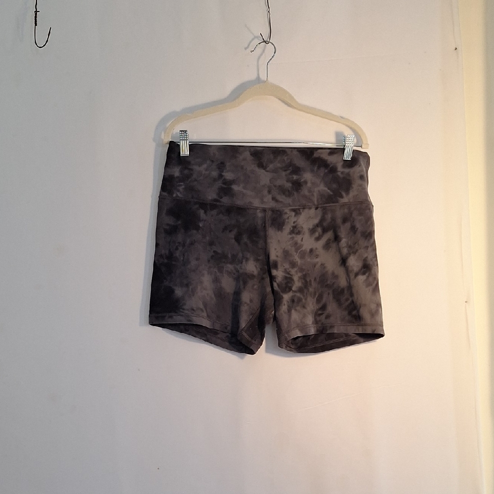 Lululemon Athletica Gray Athletic Shorts with Marbled Design
